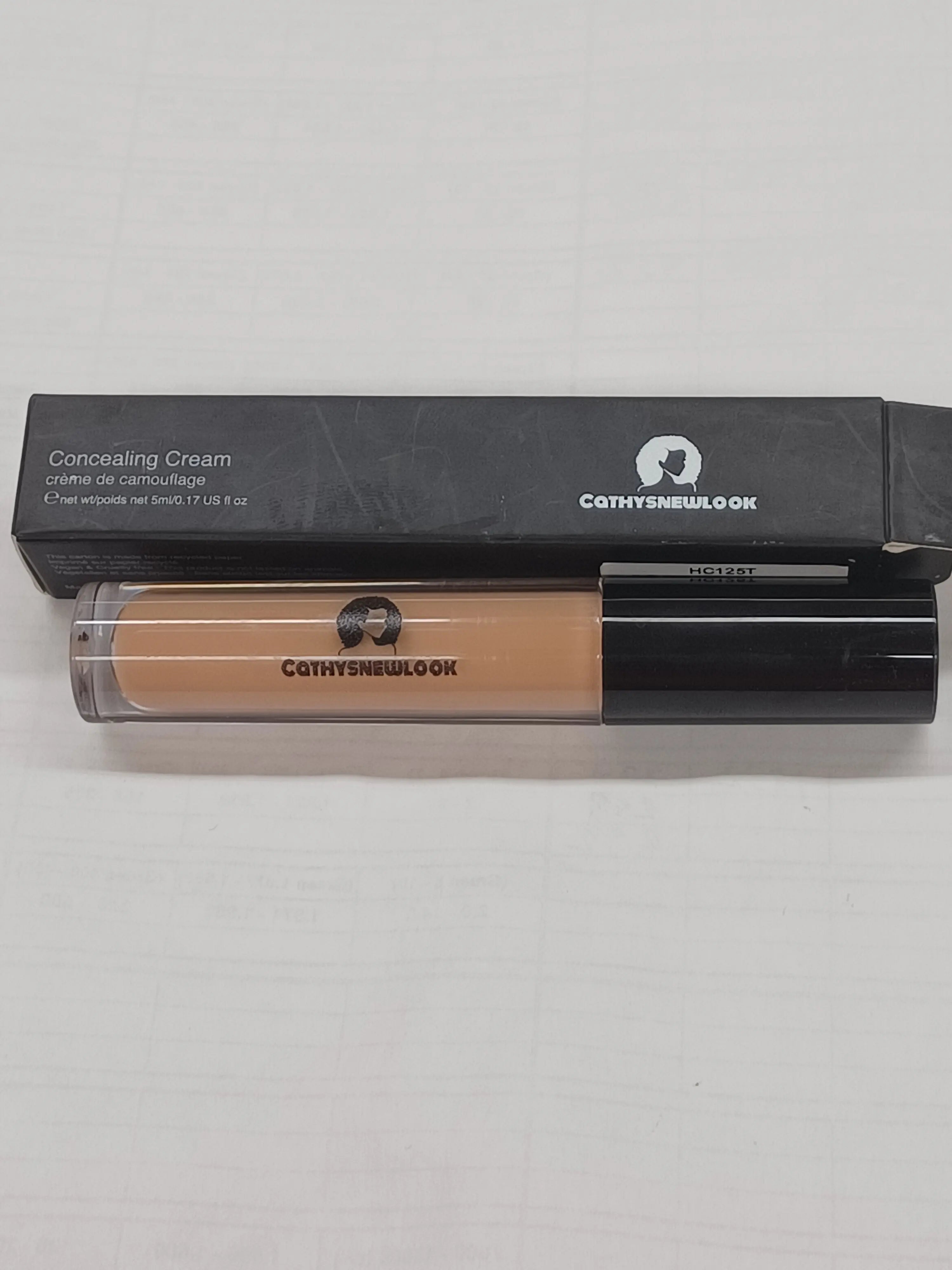 Concealing Cream (with applicator) BY CATHYSNEWLOOK - Cathy,s new look